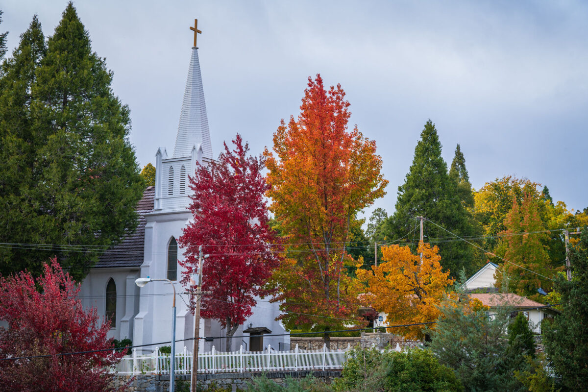 fall foliage in downtown Nevada City California