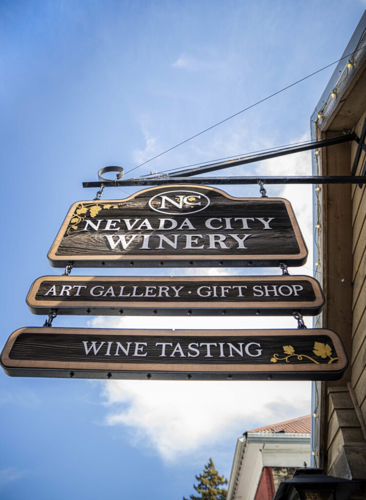 the sign at the entrance to Nevada City Winery