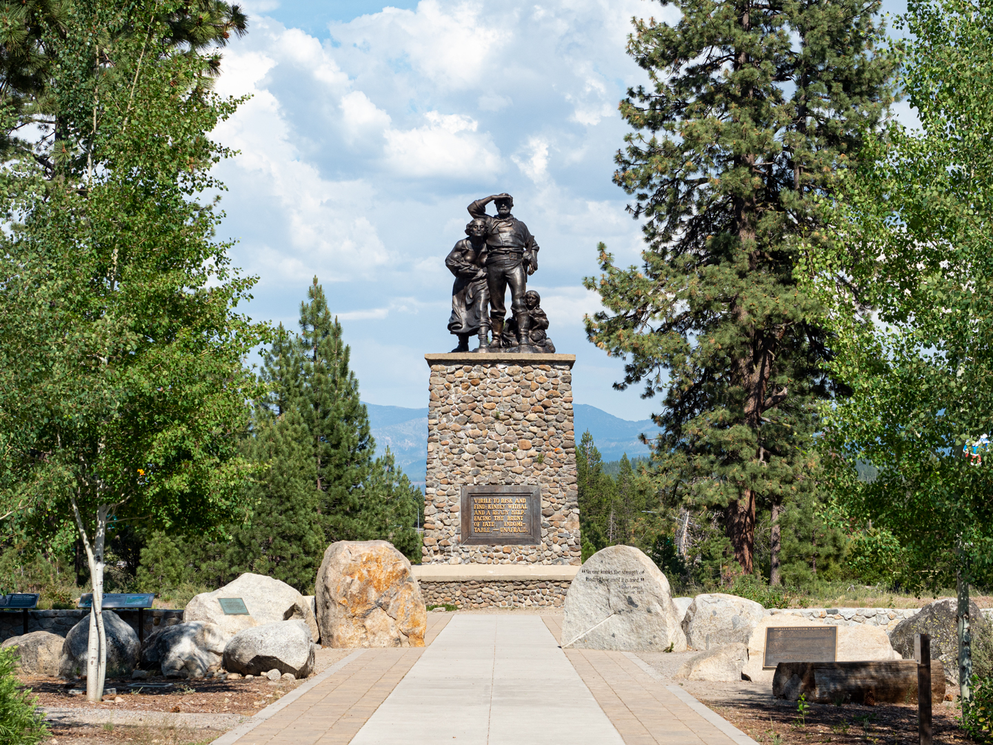 Donner Memorial State park statue