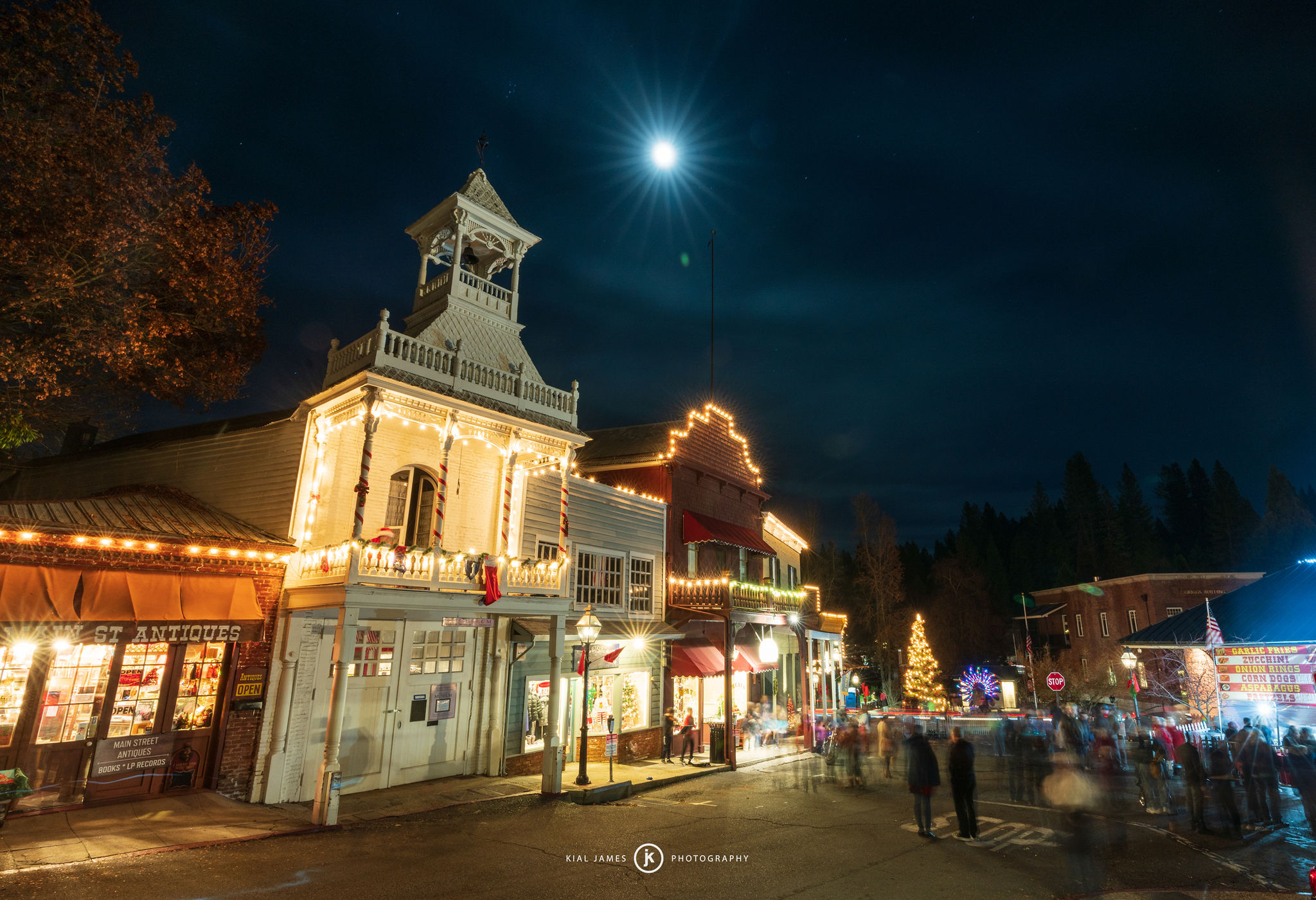 Nevada City dressed up for the holidays for Victorian Christmas