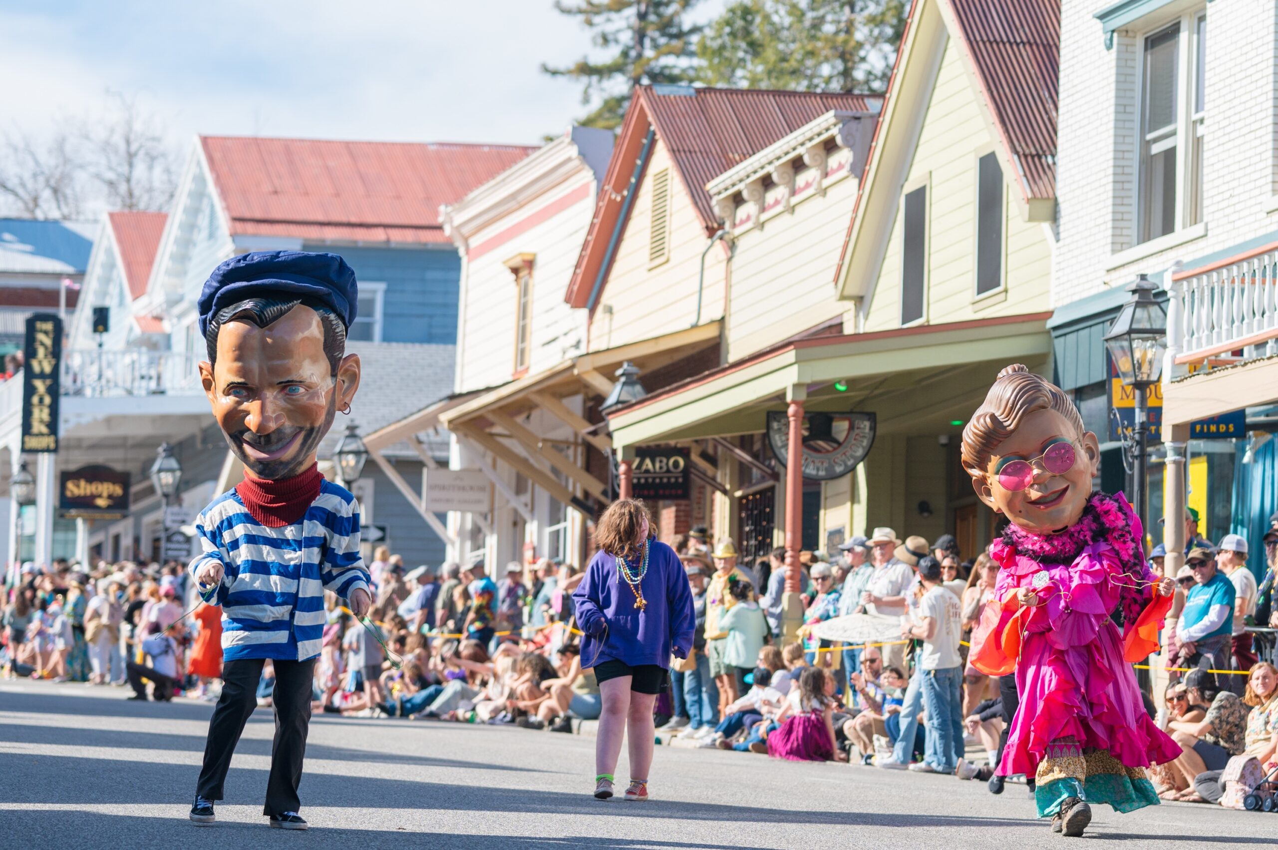 Bobbleheads in the Nevada City Mardi Gras parade